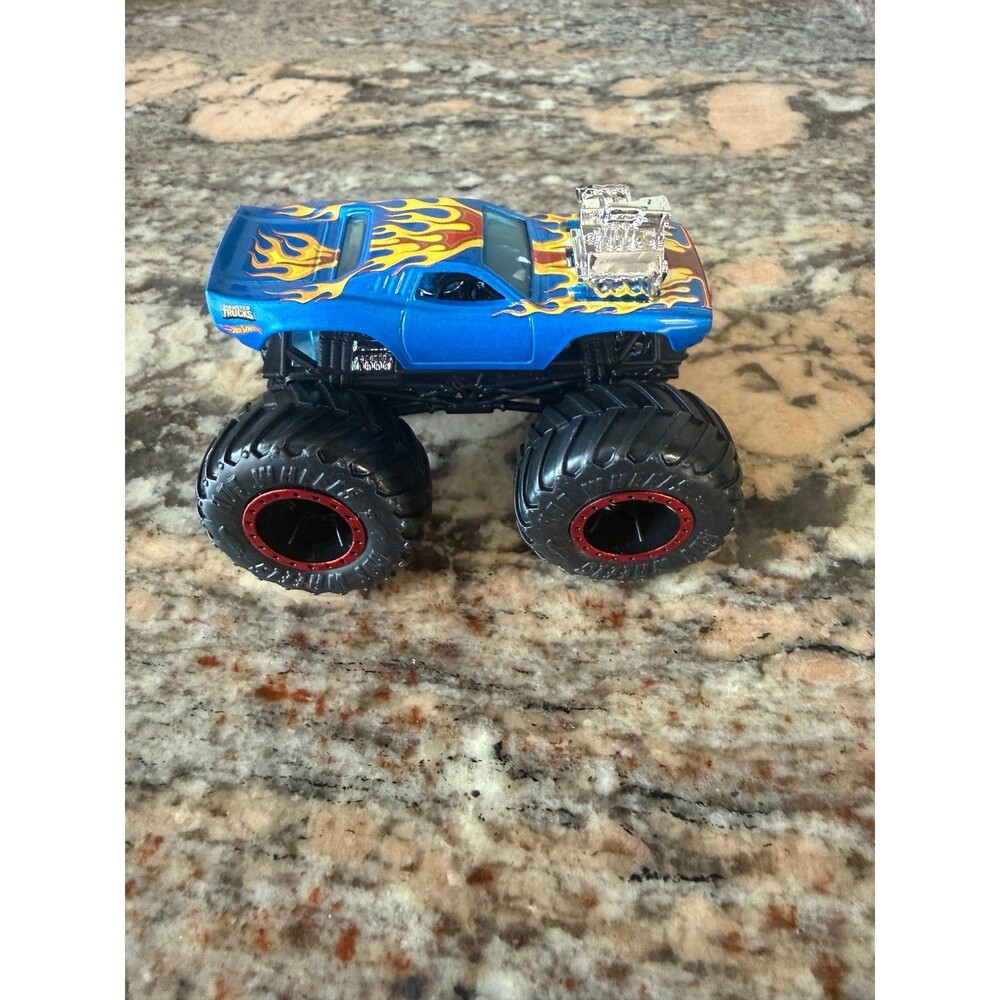 Hot Wheels Monster Jam Trucks Rodger Dodge - Blue w/ Red Rims  1:64 Scale